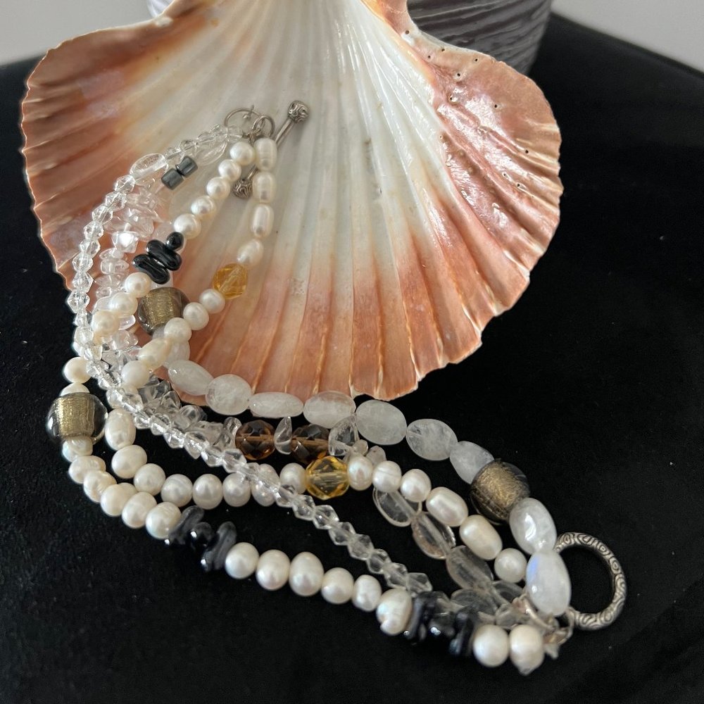 Handcrafted beaded bracelet